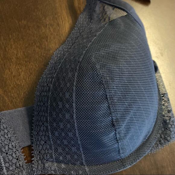 Victoria’s Secret Incredible by VS Plunge Bra 32DD - Picture 3 of 5